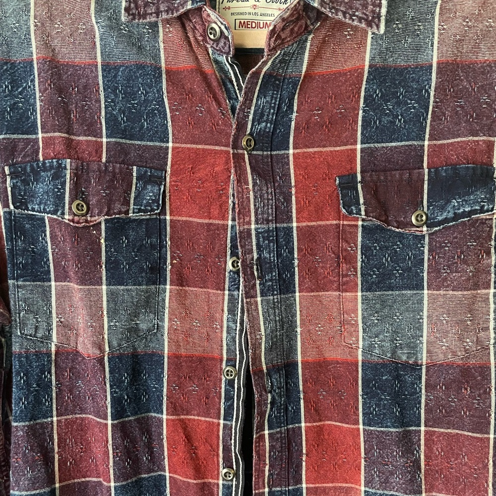 Men’s button up - Picture 2 of 4